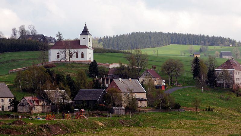 Spokojeně se žije i v chudších částech Česka, ukazují průzkumy